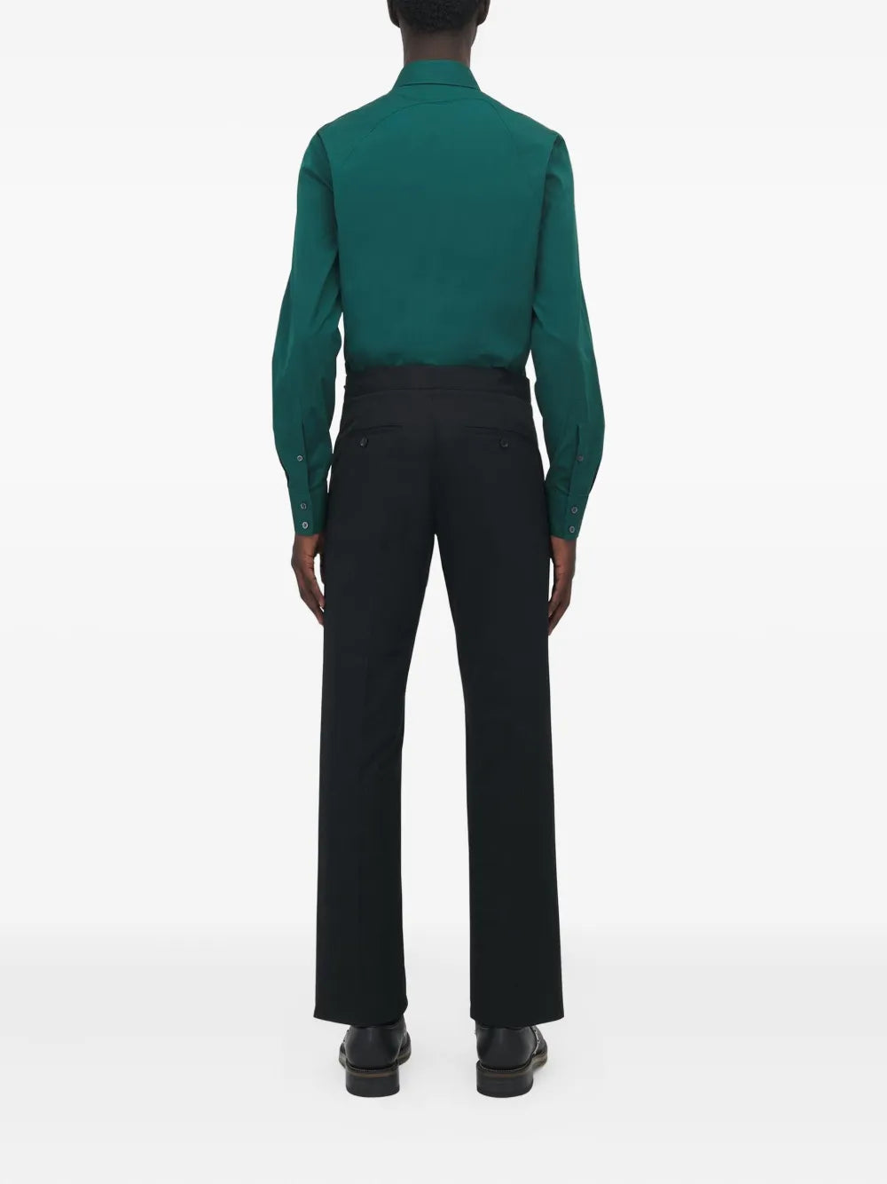 Pants with buckle closure