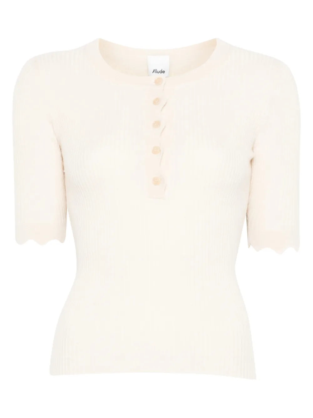 Ribbed knit with buttons