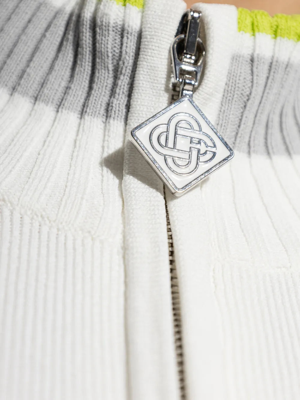Cardigan se zipem