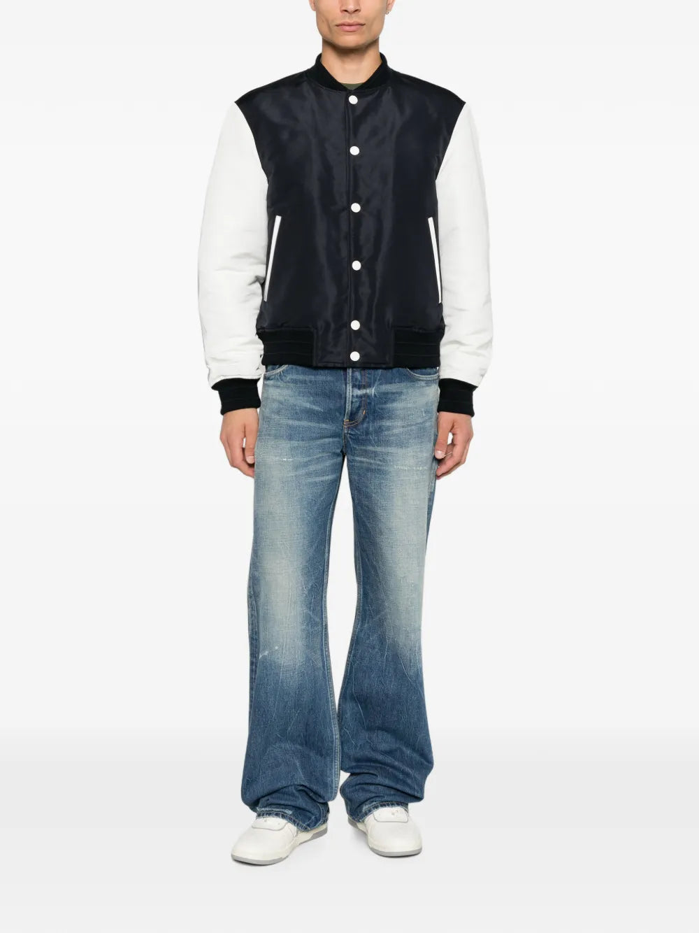 Ausgeblichene Jeans