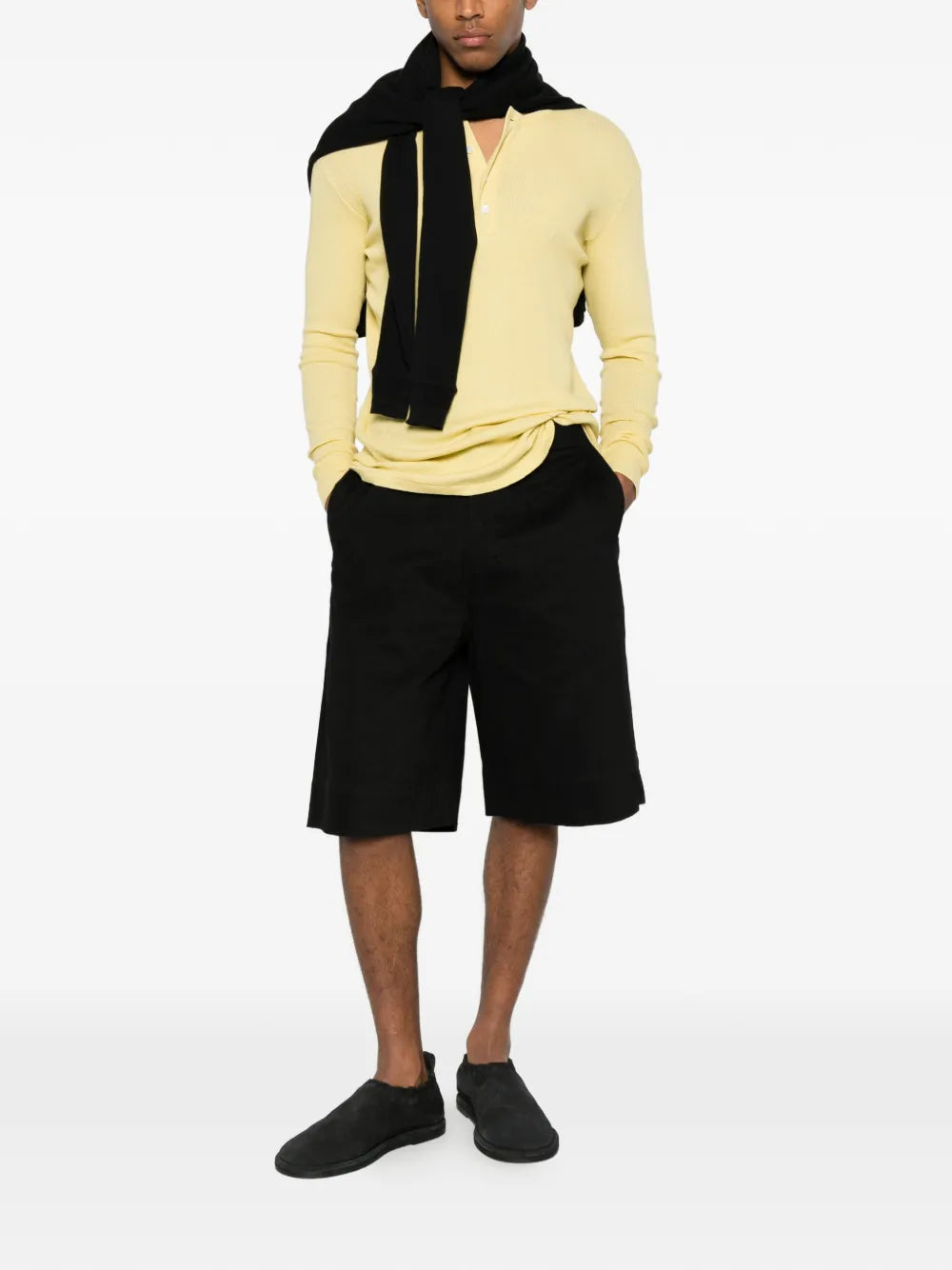 Koru shorts with wide leg