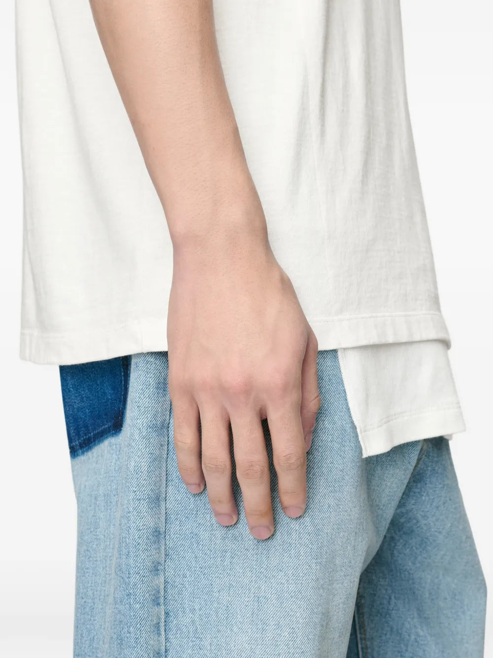 T-shirt in a layered look