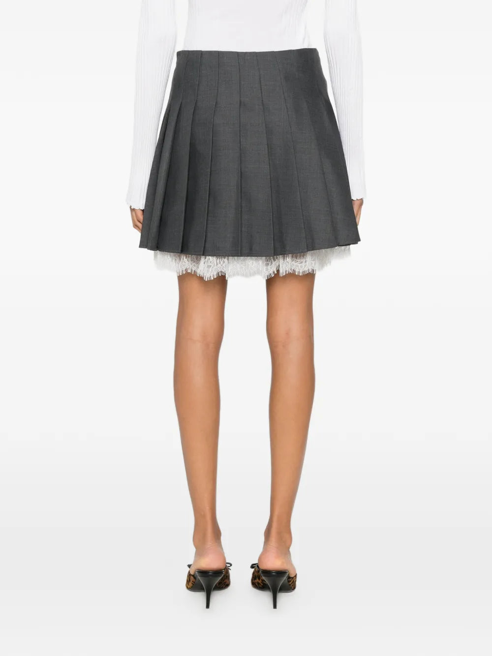 mini skirt with pleats and lace trim
