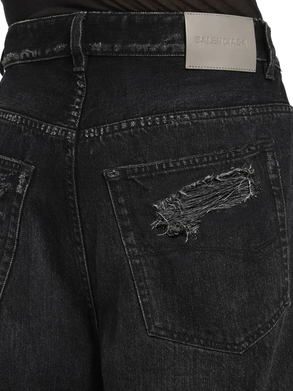 Faded jeans in a distressed look