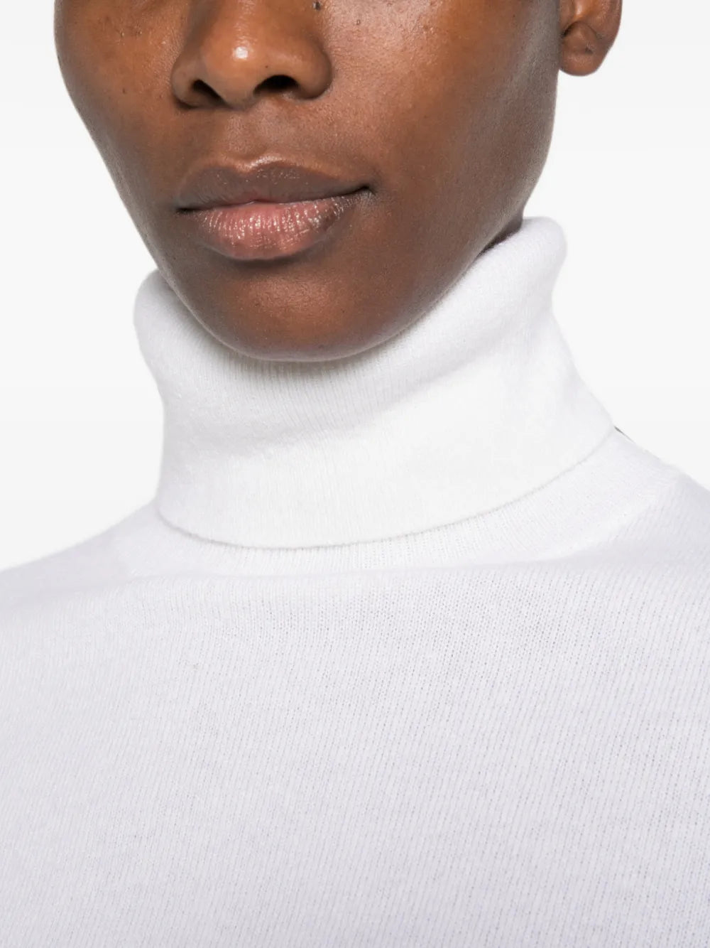 Turtleneck sweater with long sleeves