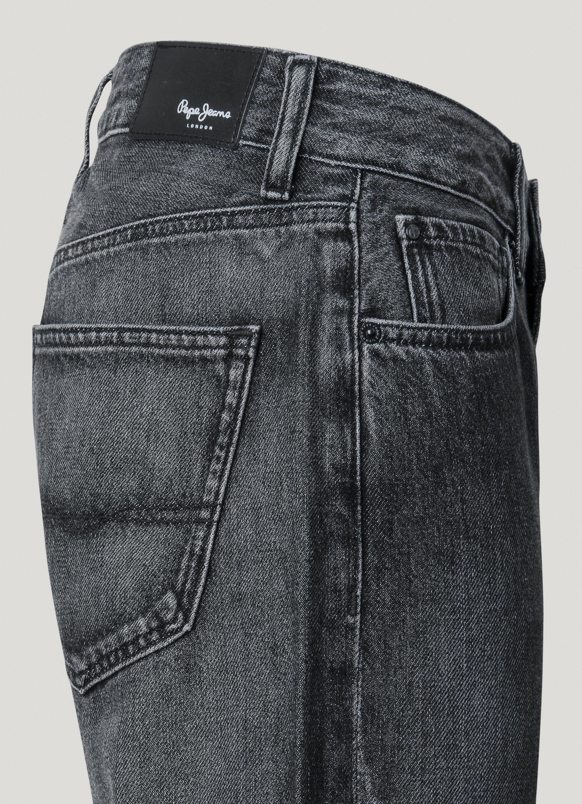 Wide-leg jeans
