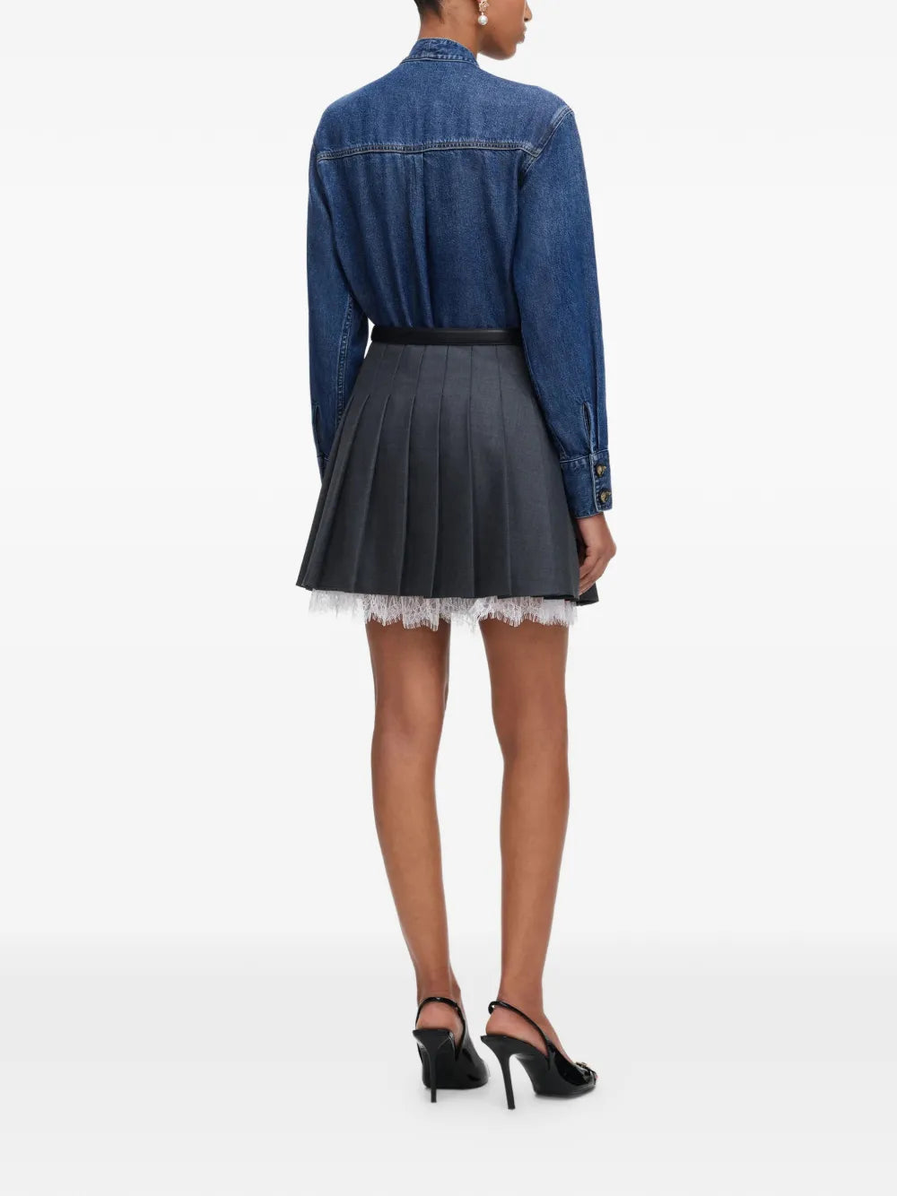 Shirt with bow collar