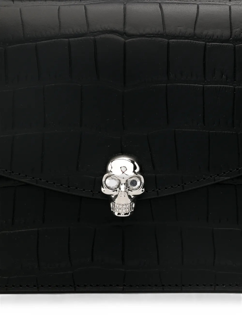 Skull shoulder bag with crocodile effect