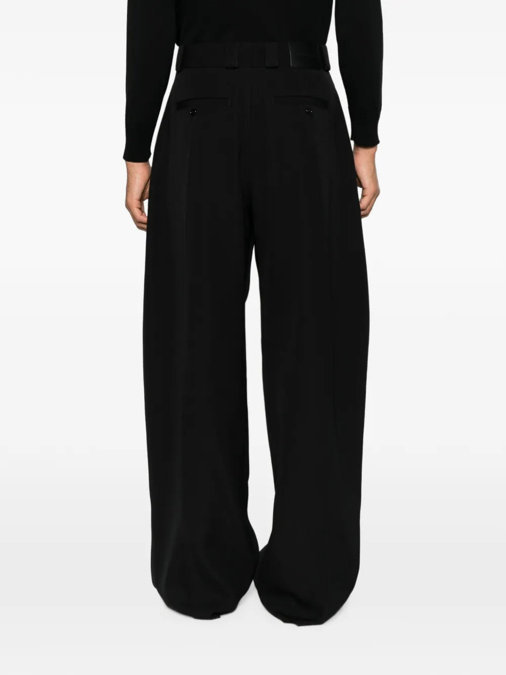 Wide-leg trousers with front pleats